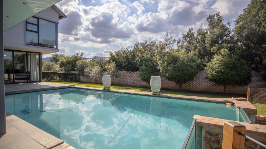 5 Bedroom Property for Sale in The Coves North West